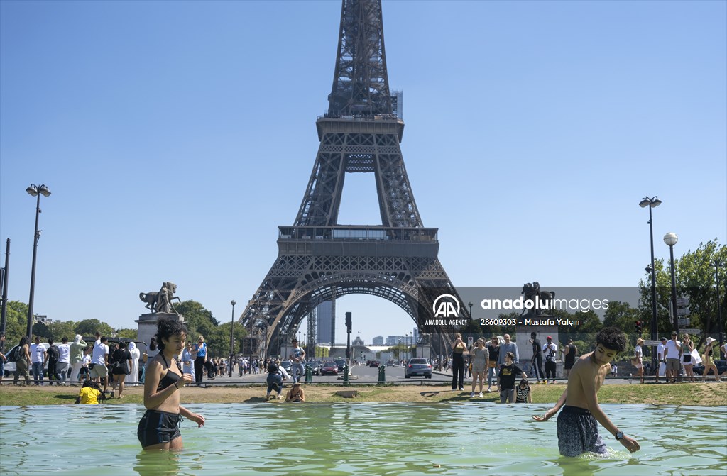 Heatwave in Paris