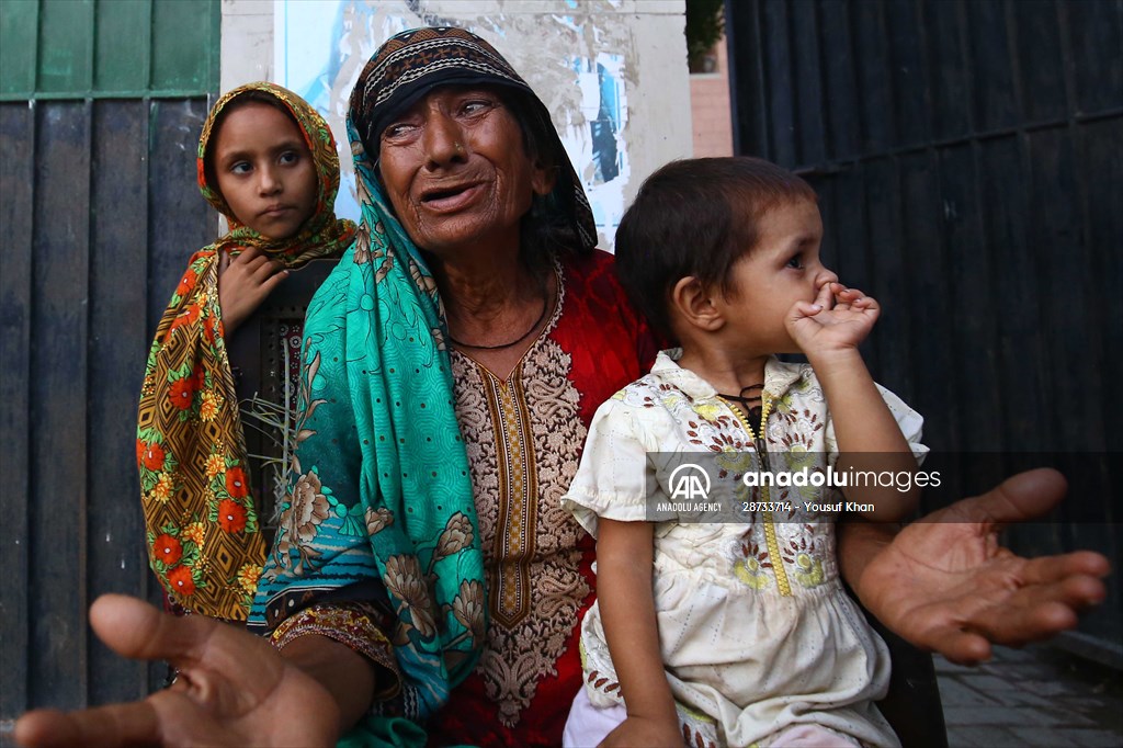 People migrate to Karachi after flash floods in Pakistan