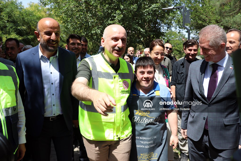 Ulaştırma ve Altyapı Bakanı Adil Karaismailoğlu, Gaziantep'te