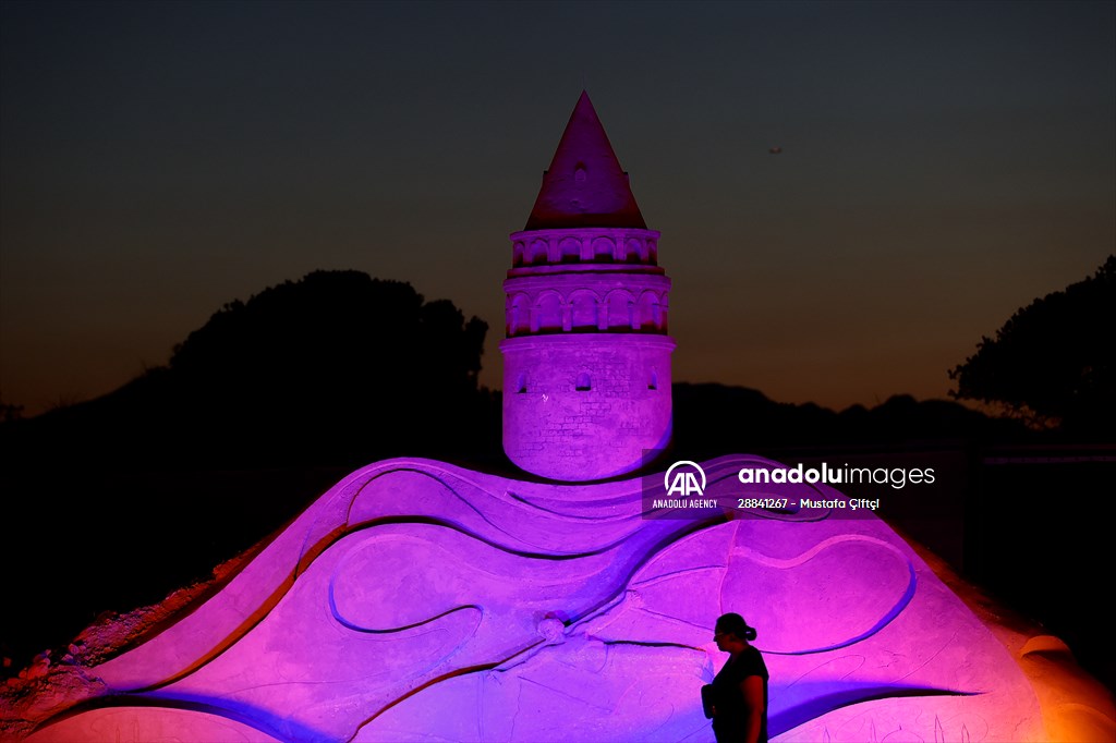 17th International Sand Sculpture Festival kicks off in Turkiye's Antalya