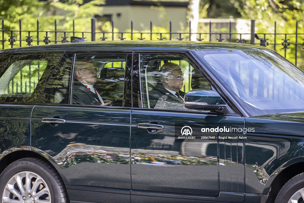 Queen Elizabeth II’s coffin travels from Balmoral Castle to the Palace of Holyroodhouse in Edinburgh