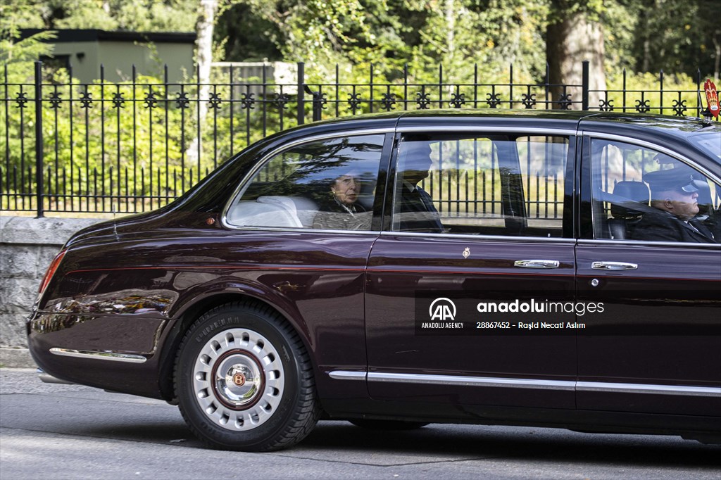 Queen Elizabeth II’s coffin travels from Balmoral Castle to the Palace of Holyroodhouse in Edinburgh