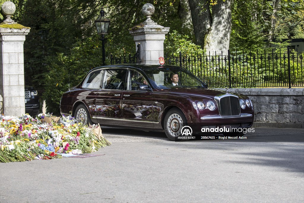 Queen Elizabeth II’s coffin travels from Balmoral Castle to the Palace of Holyroodhouse in Edinburgh