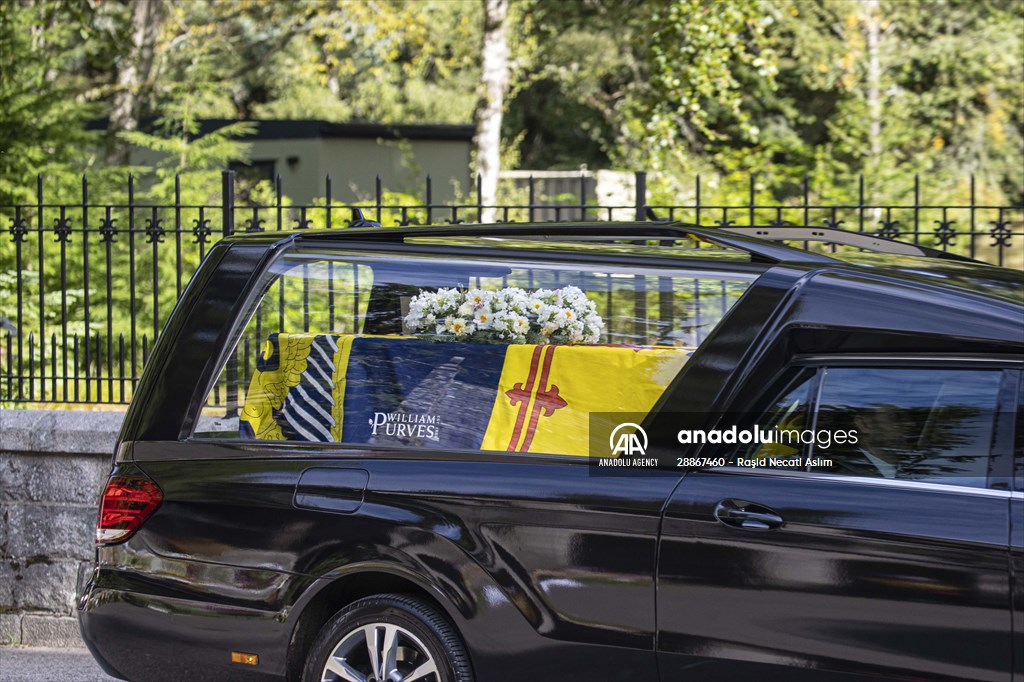 Queen Elizabeth II’s coffin travels from Balmoral Castle to the Palace of Holyroodhouse in Edinburgh