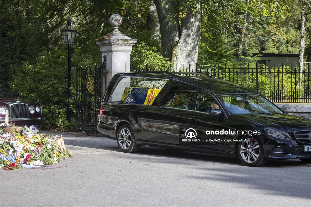 Queen Elizabeth II’s coffin travels from Balmoral Castle to the Palace of Holyroodhouse in Edinburgh