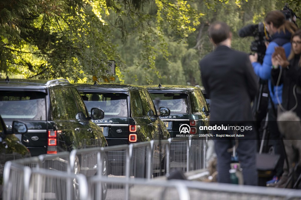 Queen Elizabeth II’s coffin travels from Balmoral Castle to the Palace of Holyroodhouse in Edinburgh