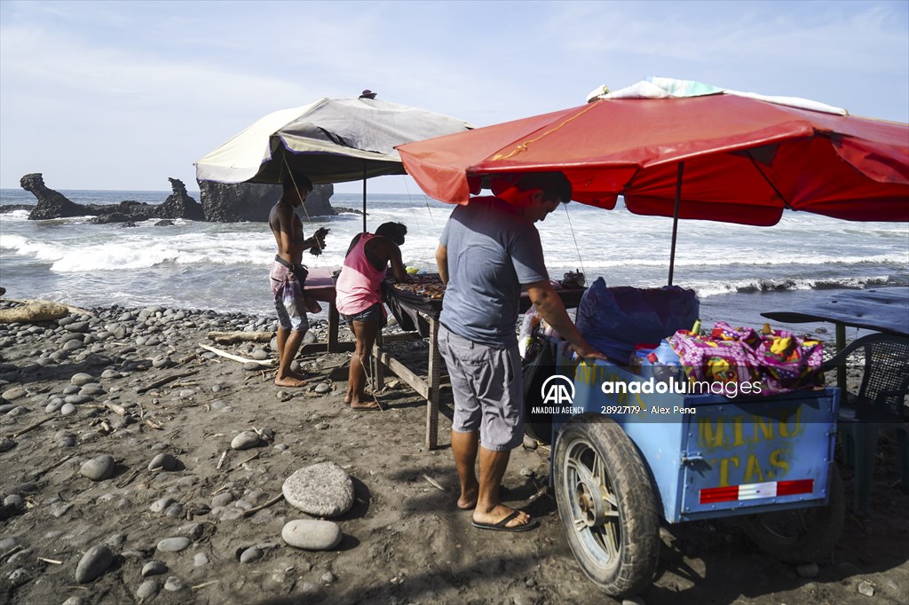 International Coastal Cleanup Day in El Salvador