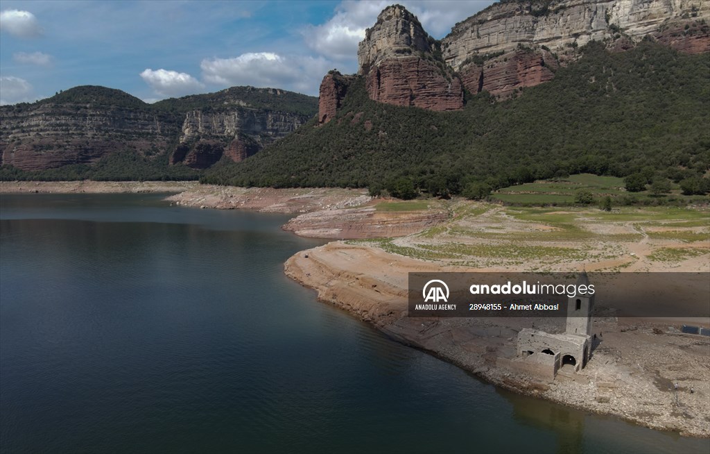 Drought in Spain reveals ancient structures