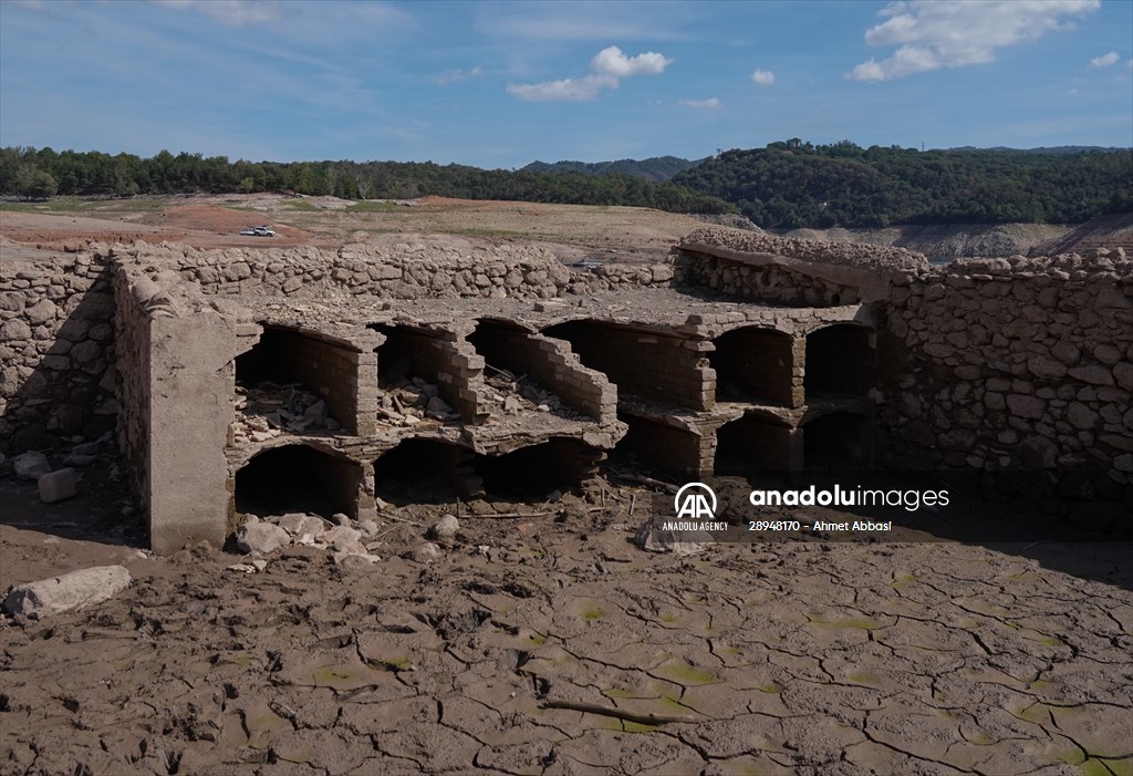 Drought in Spain reveals ancient structures