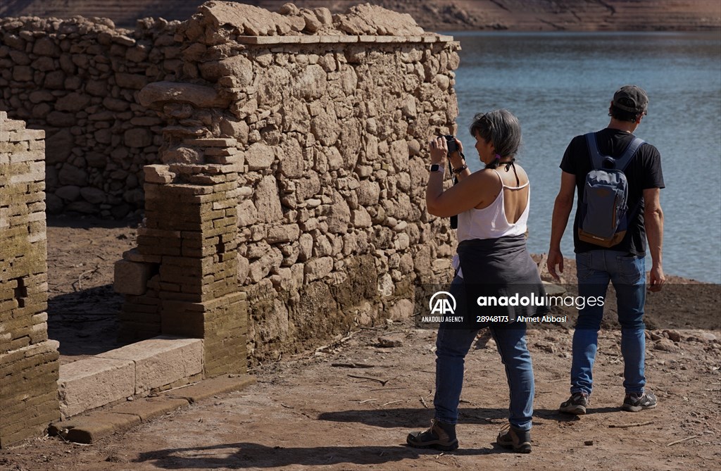 Drought in Spain reveals ancient structures