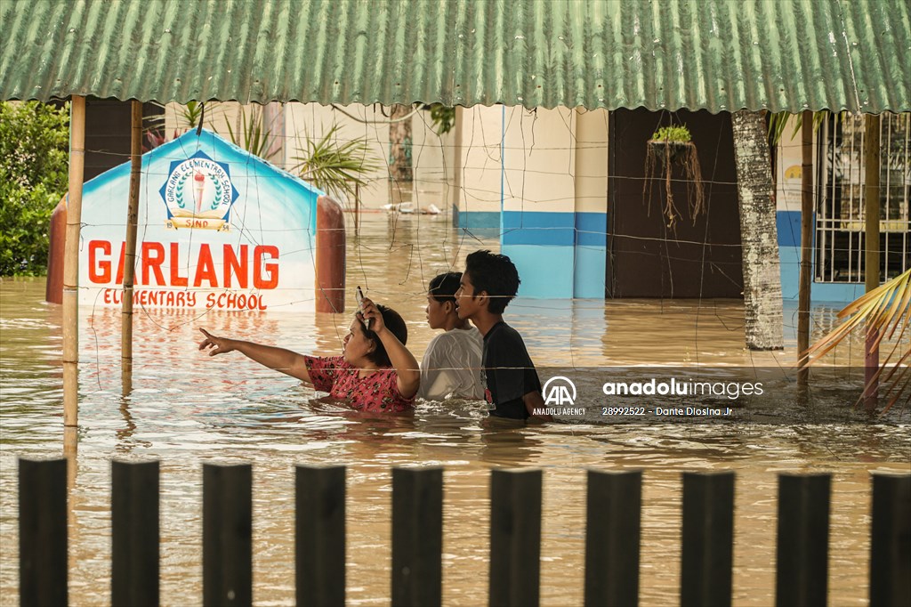 Super typhoon Noru hits Philippines