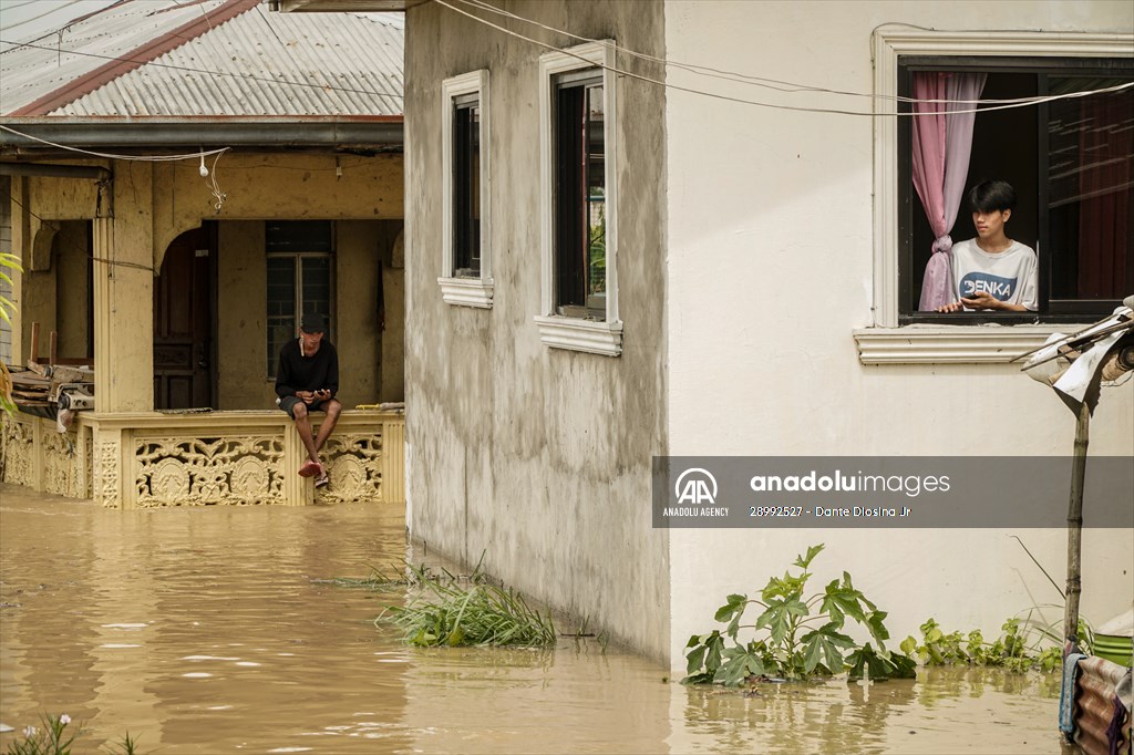 Super typhoon Noru hits Philippines