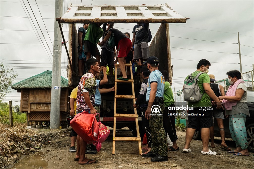 Super typhoon Noru hits Philippines