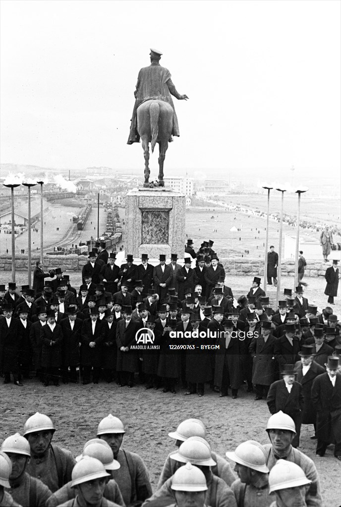 Atatürk'ün cenazesi Etnografya Müzesi'ne nakledildi