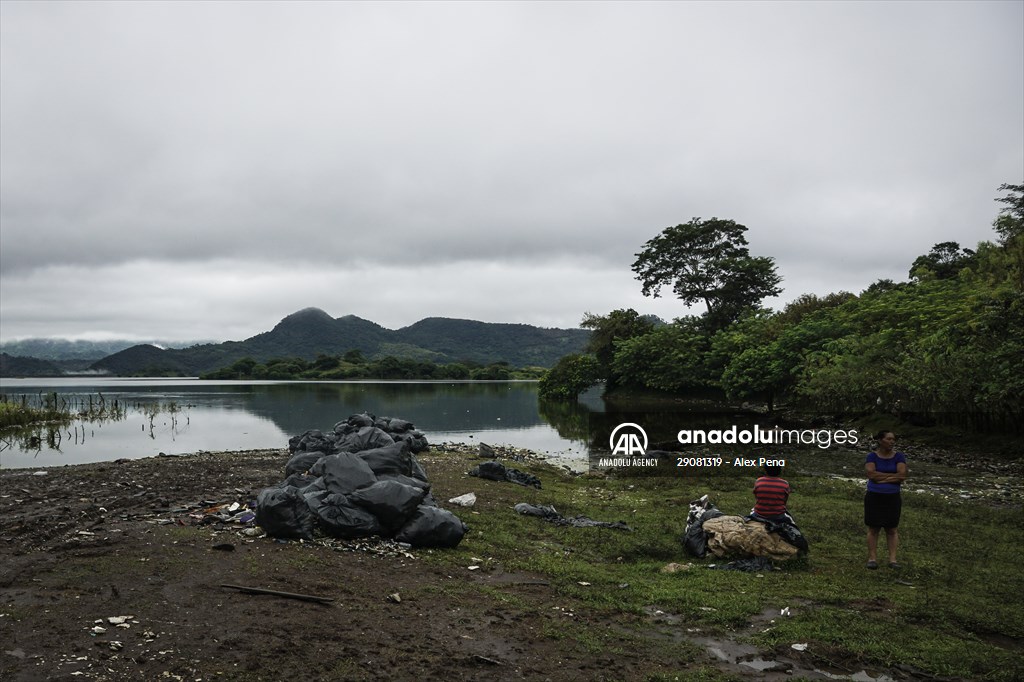 Cerron Grande Reservoir Pollution In El Salvador Anadolu Images