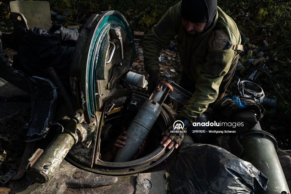 Ukrainian tank crew on the frontline in Bakhmut