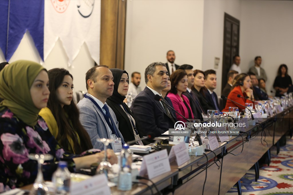 Mardin'de aile mahkemelerinde tazminat ve nafakaya yönelik yuvarlak masa toplantısı
