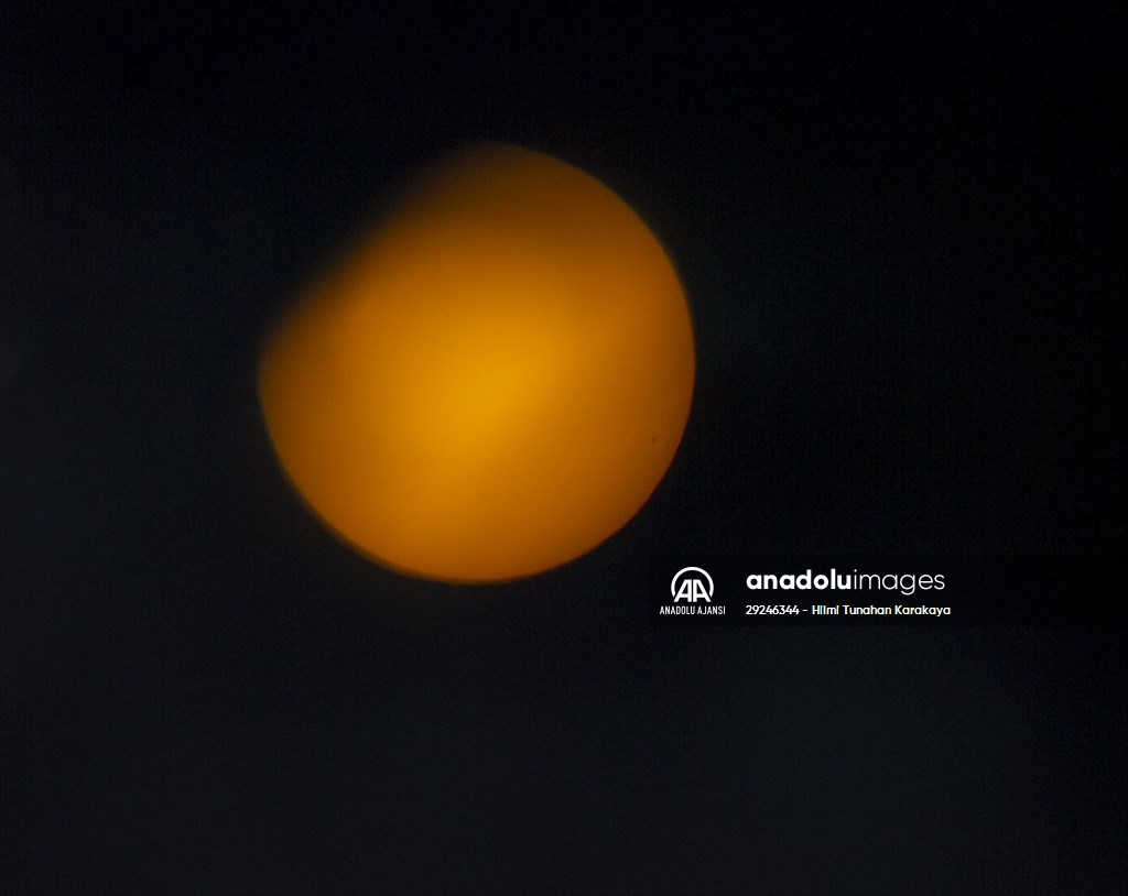 Erzurum'da güneş tutulması gözlemlendi