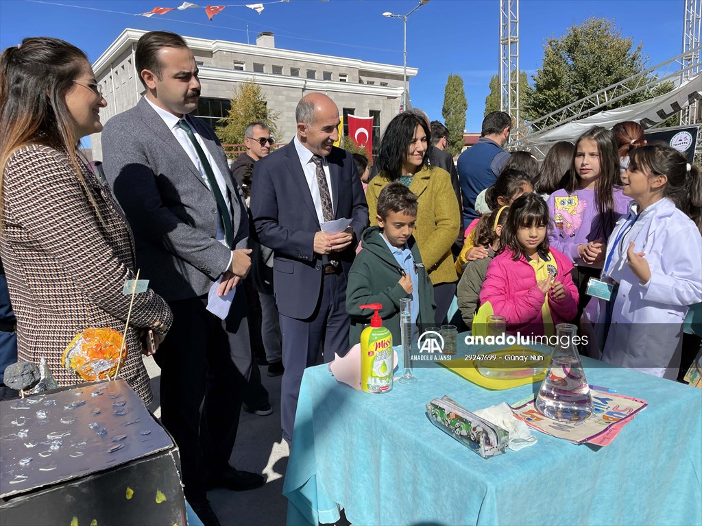 Ardahan'da parçalı Güneş tutulması ilgiyle izlendi