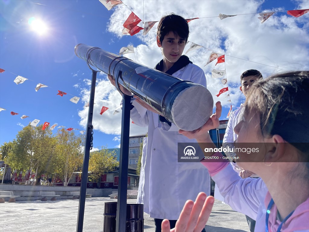 Ardahan'da parçalı Güneş tutulması ilgiyle izlendi