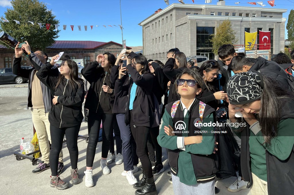 Ardahan'da parçalı Güneş tutulması ilgiyle izlendi