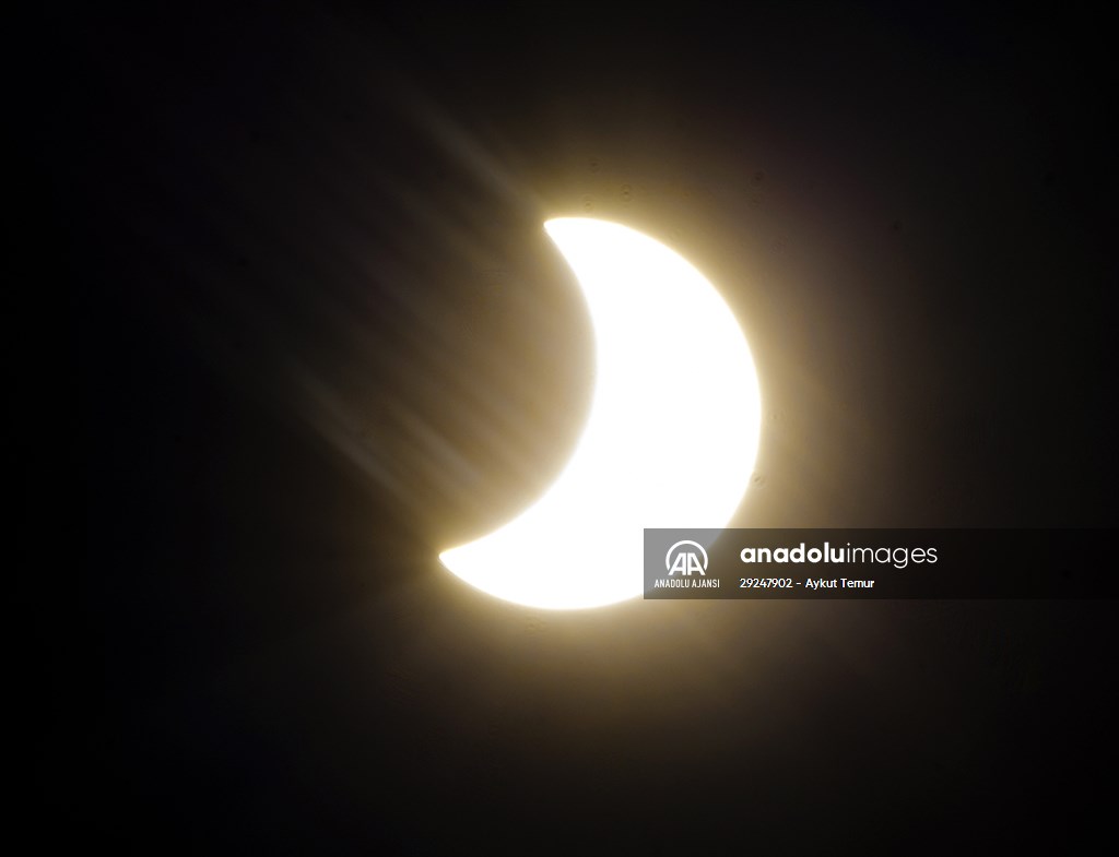 Ardahan'da güneş tutulması gözlemlendi