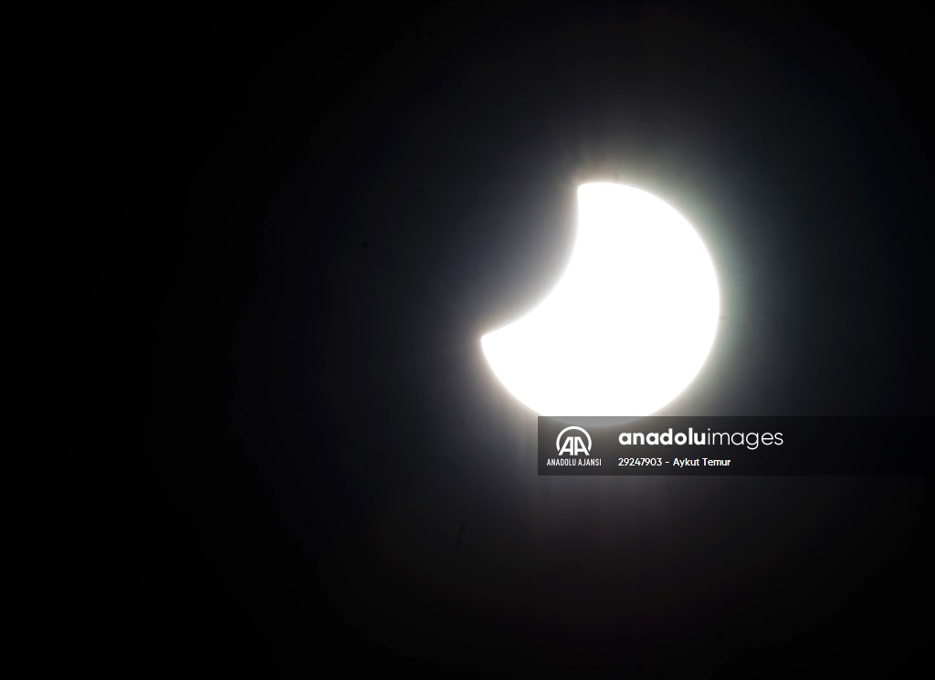 Ardahan'da güneş tutulması gözlemlendi