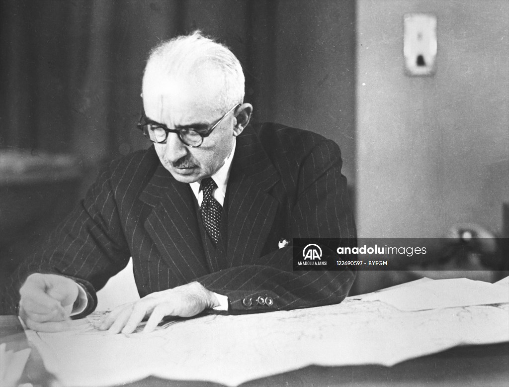 Cumhurbaşkanı İsmet İnönü