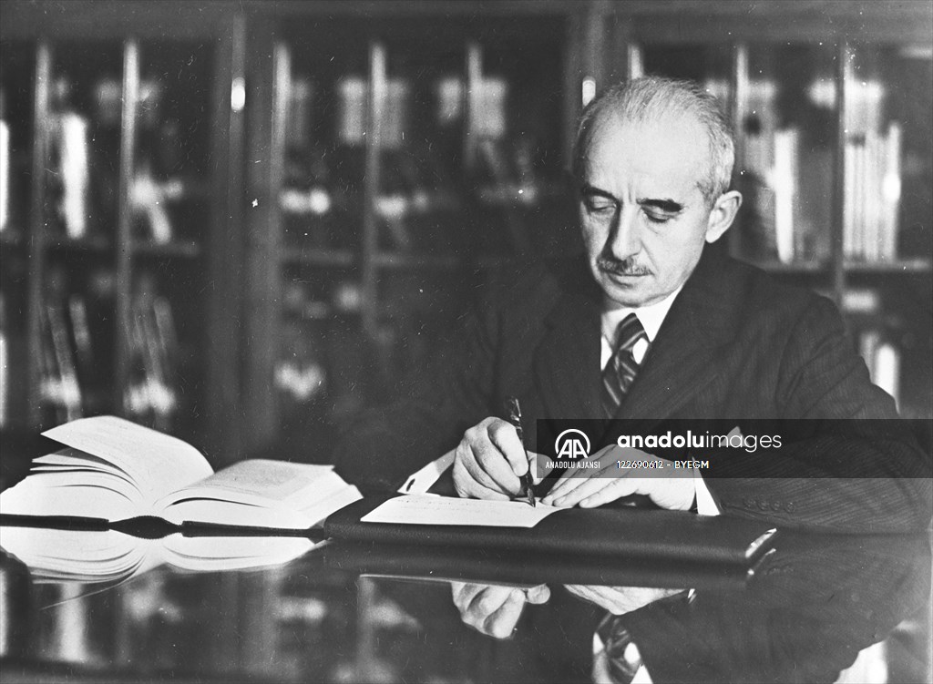 Cumhurbaşkanı İsmet İnönü