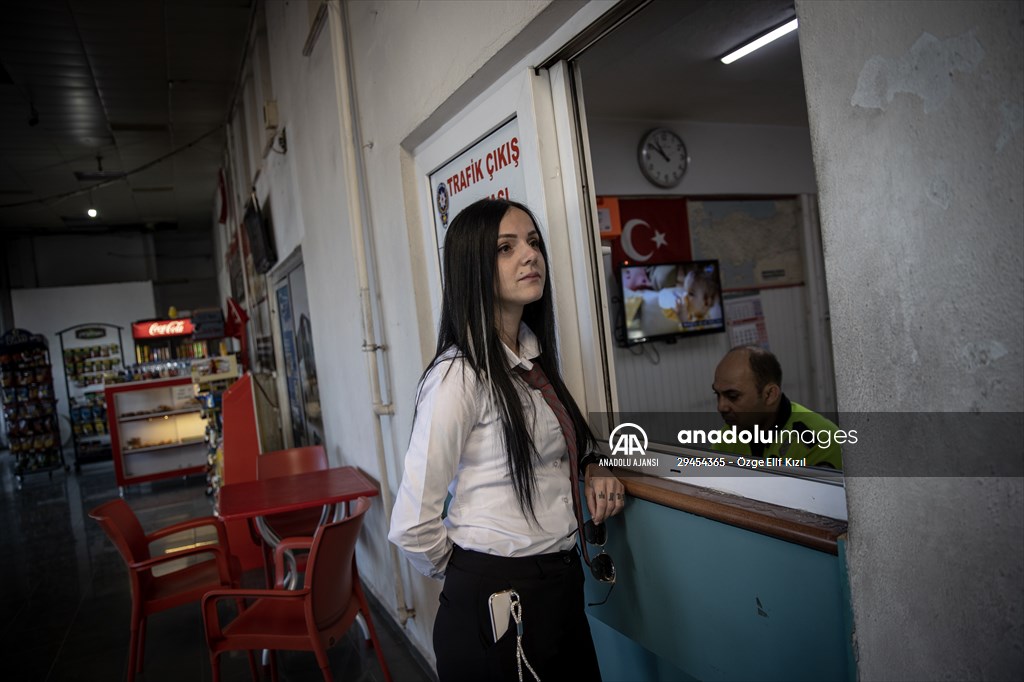 "Serenay kaptan" şehirler arasında mekik dokuyor