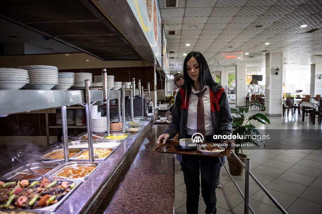 "Serenay kaptan" şehirler arasında mekik dokuyor