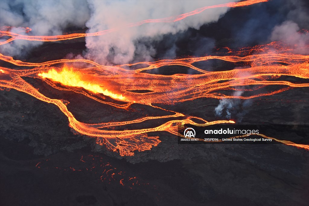 World's largest active volcano begins to erupt in US state of Hawaii after 38 years