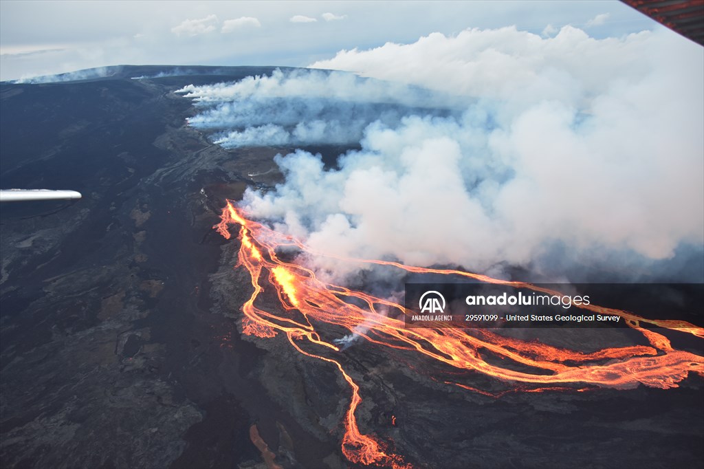 World's largest active volcano begins to erupt in US state of Hawaii after 38 years