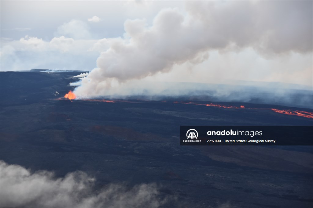 World's largest active volcano begins to erupt in US state of Hawaii after 38 years