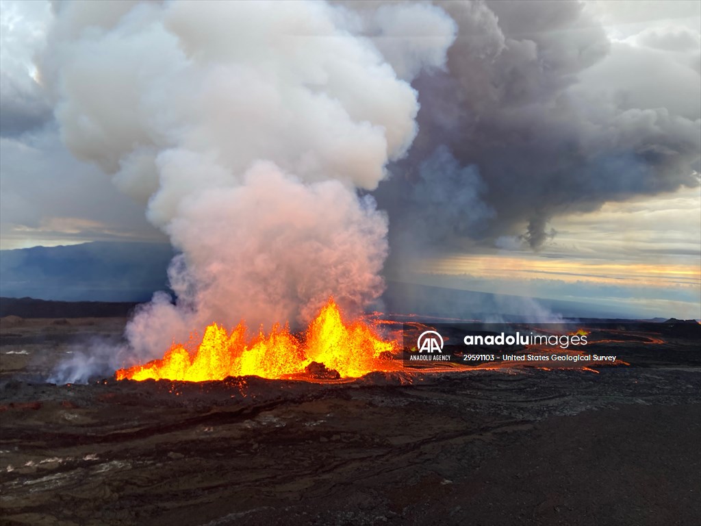 World's largest active volcano begins to erupt in US state of Hawaii after 38 years