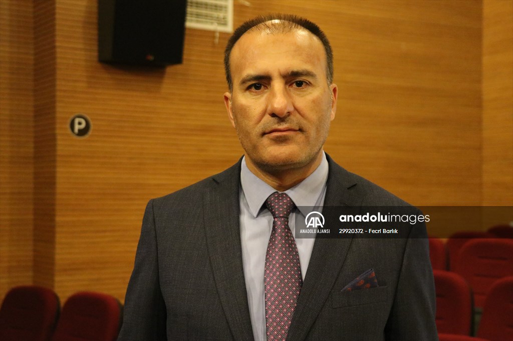 Siirt'te farklı meslek gruplarının oluşturduğu koro seyirciyle buluştu