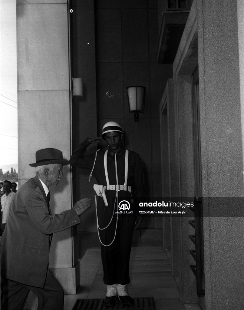 Başbakan İsmet İnönü