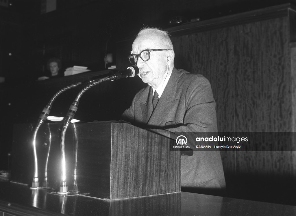 Başbakan İsmet İnönü