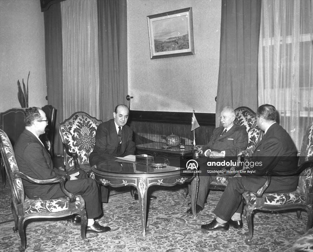 Başbakan İsmet İnönü