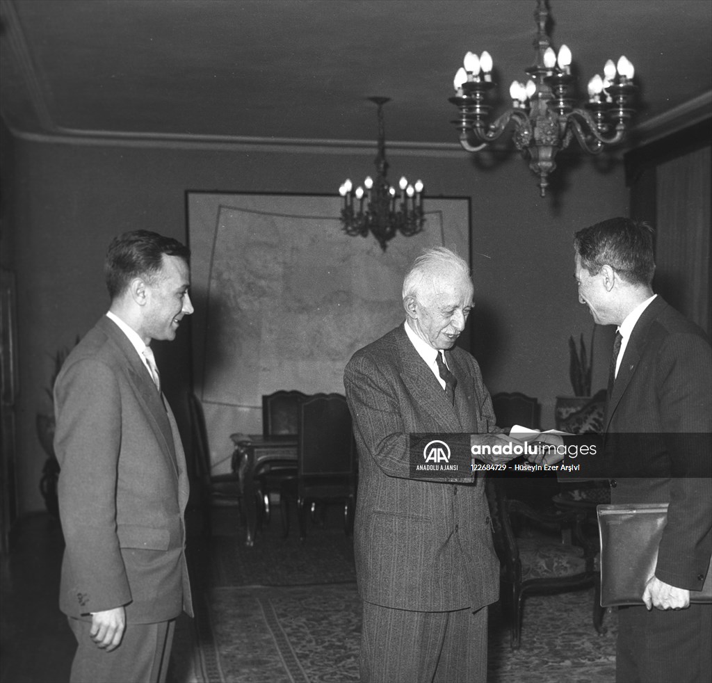 Başbakan İsmet İnönü