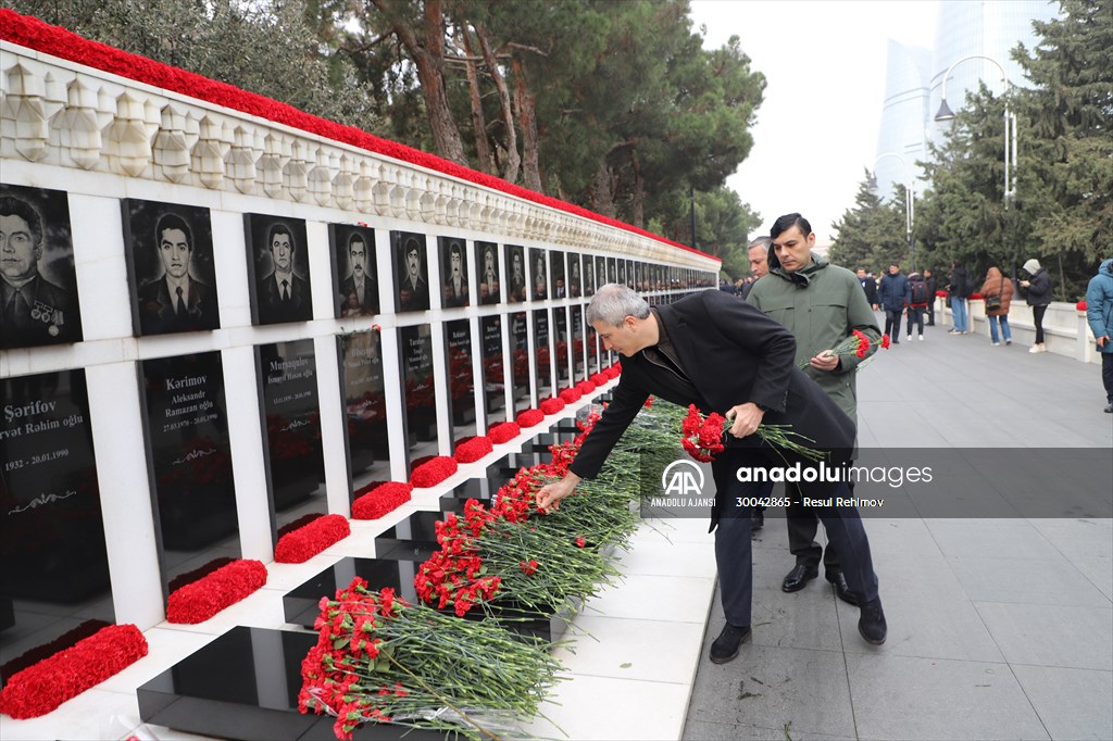 Azerbaycan'da "Kanlı Ocak" kurbanları anılıyor