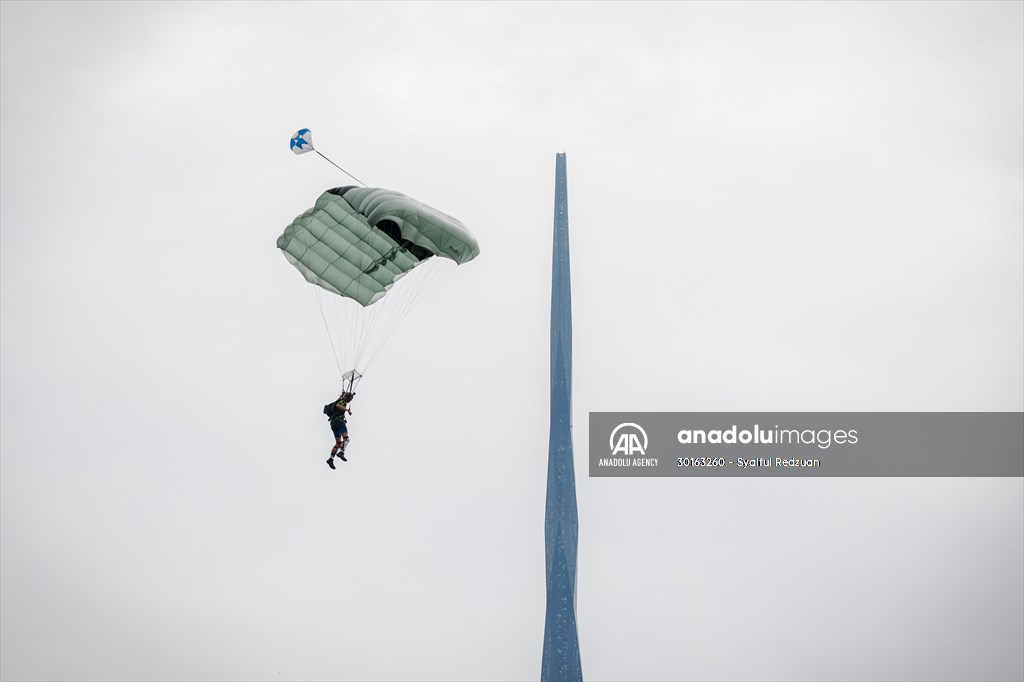 KL Tower International Jump Malaysia Anadolu Images