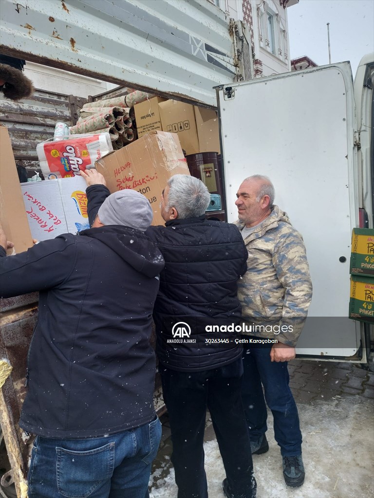 İç Anadolu'dan deprem bölgelerine yardımlar sürüyor