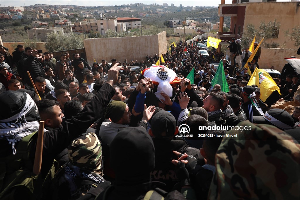 Batı Şeria'da Yahudi yerleşimci tarafından öldürülen Filistinlinin cenaze töreni