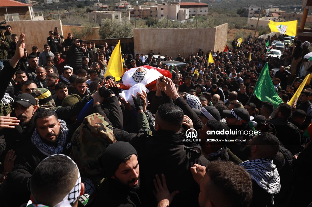 Batı Şeria'da Yahudi yerleşimci tarafından öldürülen Filistinlinin cenaze töreni