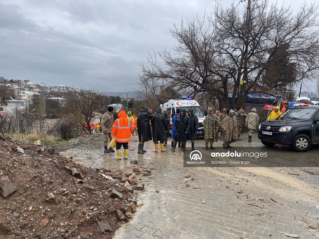 Adıyaman'ın Tut ilçesindeki selde ölenlerin sayısı 2'ye yükseldi