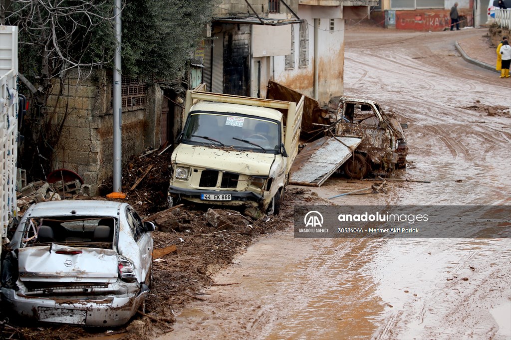 Houses and vehicles damaged in flood-affected Sanliurfa