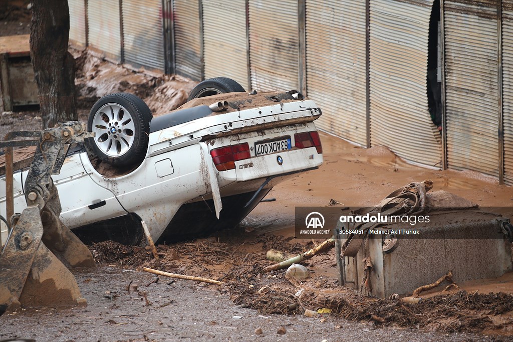 Houses and vehicles damaged in flood-affected Sanliurfa