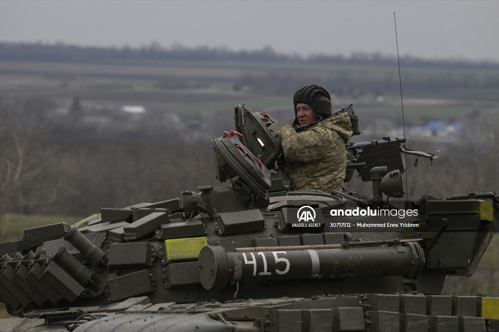 Ukrainian Army reinforces their tank brigade through firing practice in Zaporizhzhia