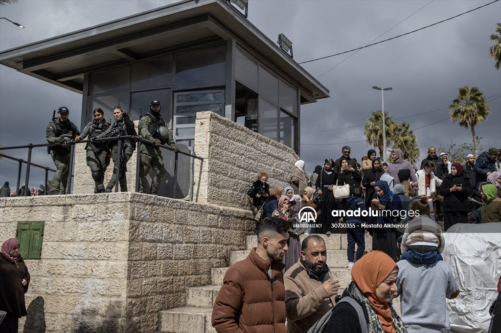 Second Friday prayer of Ramadan at Al-Aqsa